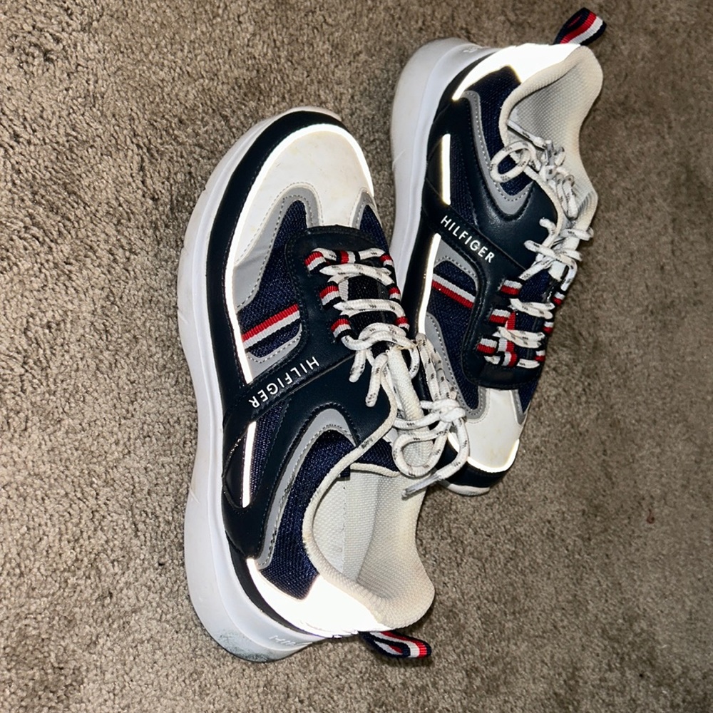 Hilfiger kicks